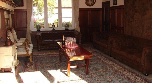 Holiday Home De Colve, Rezerwuj Hotel Hotele w Bruksela z parkingiem, Parking
