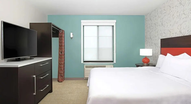 Двухместный номер Standard Home2 Suites by Hilton Long Island Brookhaven