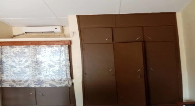 Hotel Poufiret, Prenota Hotel Hotel 3 stelle a Ferkessedougou, 3*