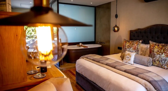 Le Petit Manoir Boutique Hotel, Забронировать Гостевой дом Гостевые дома Франсхук, рядом с Franschhoek Monument, Гостевой дом