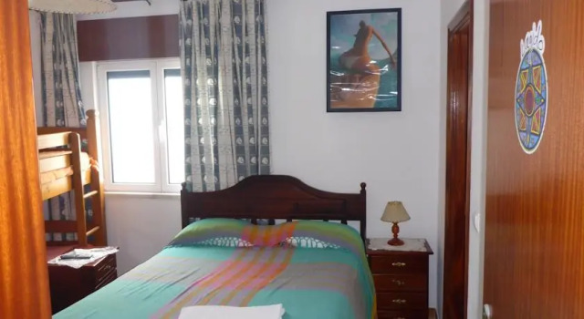 Surfspirit Guesthouse, Забронировать Гостевой дом Пениши Оэсте, рядом с Пляж Балеал