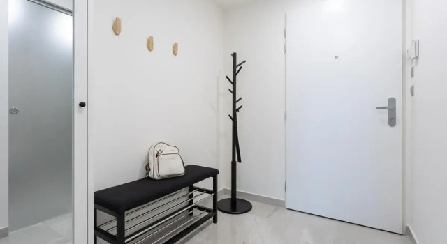 Yellow apartment with PARKING