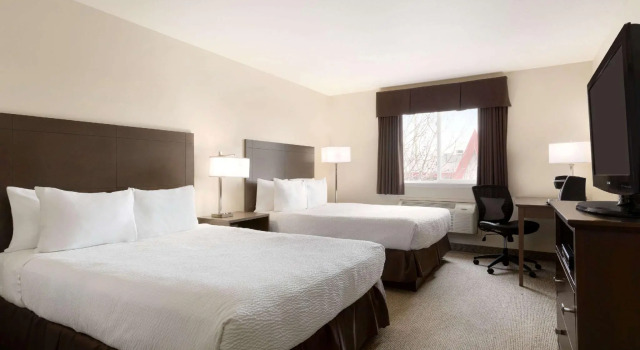 Четырёхместный номер Standard Days Inn by Wyndham Steinbach