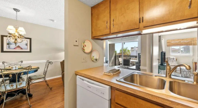 Sand Dollar Villas Unit 105 Down by the Sea, Забронировать Отель Амилия Jacksonville Coast
