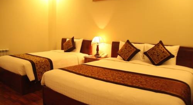 Sapa Honey Moon Hotel, Забронировать Отель Шапа Лаокай, рядом с Рынок Сапа