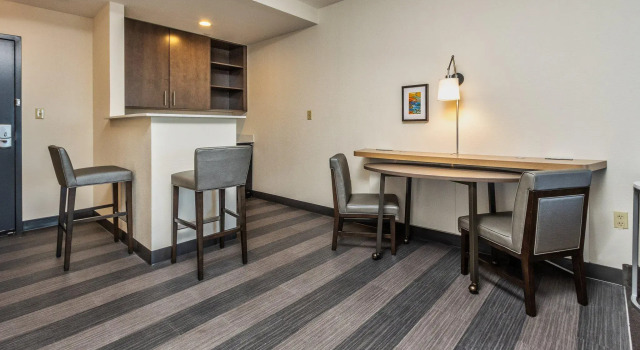 Четырёхместный номер Standard Holiday Inn & Suites Memphis - Wolfchase Galleria by IHG