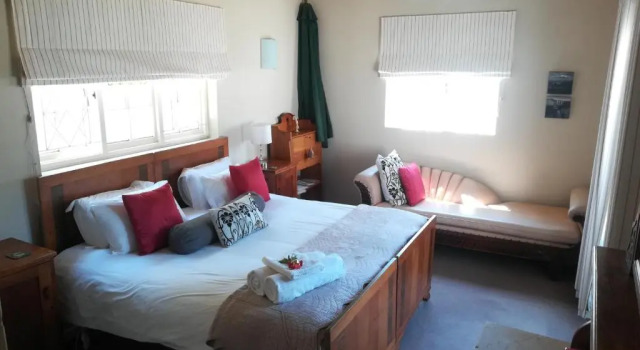 Коттедж Luxury AppleBee Guest Cottages
