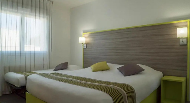 Номер Standard Contact Hôtel ONice Saintes