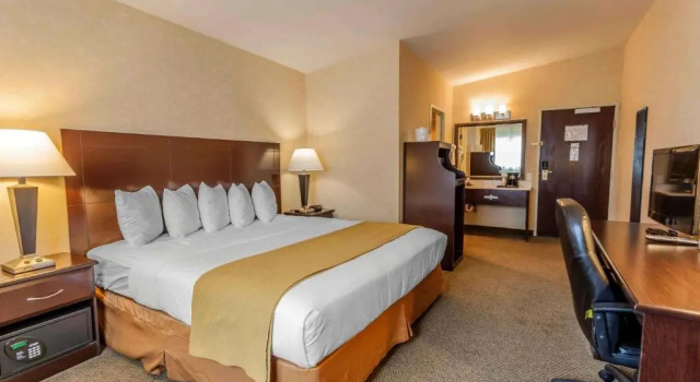 Номер Standard Quality Inn Arlington