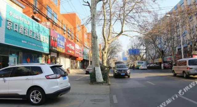 Люкс Business 99 Inn (Qingdao Junfeng Road Metro Station)