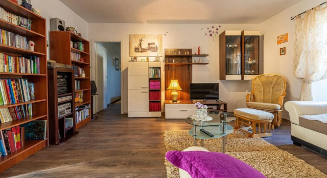 Stunning Apartment in Zaton With 1 Bedrooms and Wifi
