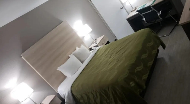 Номер Superior Quality Inn Airport East