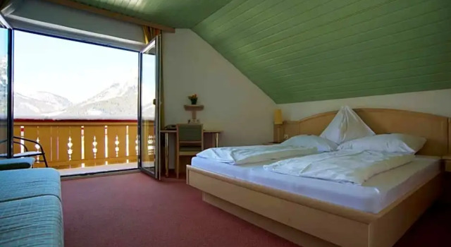 Hotel Pension Sonnenuhr, Book Hotel SPA Hotels in Ausseerland, SPA