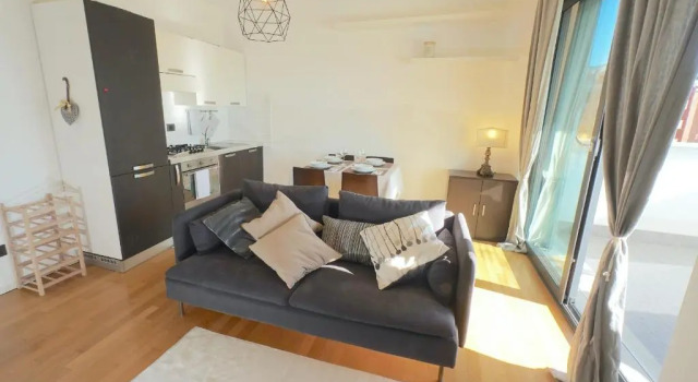 Mired5, Book Hotel Hoteller i Lorenteggio med parkering, Parkering