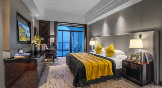 Двухместный люкс Deluxe Kaiping Jade Bay Funyard Phoenix Hotel