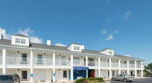 Baymont Inn & Suites Greenville