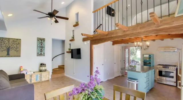 Апартаменты Walk to Riverfront Beach: Kernville Escape