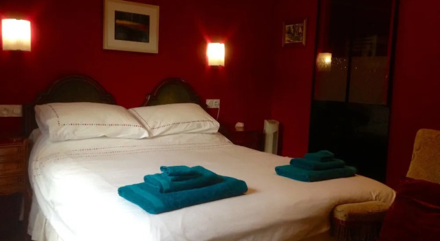 Le Pont Vert Chambres d'hôtes, Book Hotel Hoteller i Corbières med parkering, Parkering