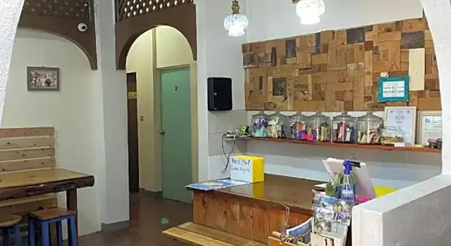 Jiji's Hostel, Boek Hostel Lapu-Lapu City 