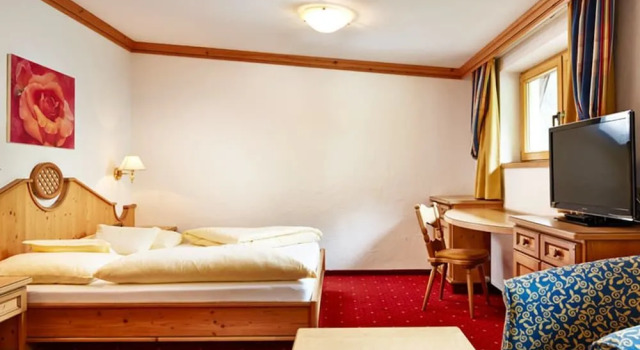 Auenhotel, Забронировать Отель Тукс Хинтертукс