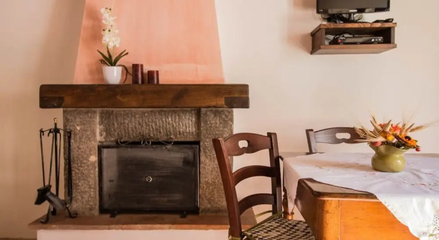 Le Casette Country House 2, Buchen Sie Hotel Semproniano Toskana
