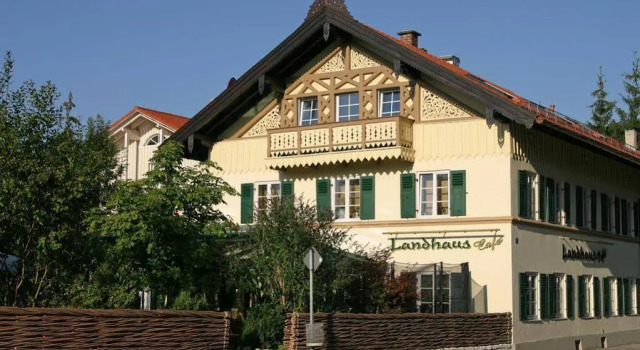 Landhaus Café Restaurant & Hotel