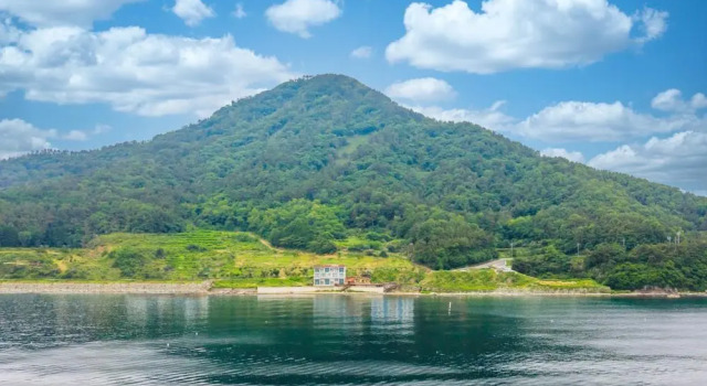 Geoje The Hue Pension, Забронировать Отель Кодже Кёнсан-Намдо, рядом с Рыбацкая деревня Кедо