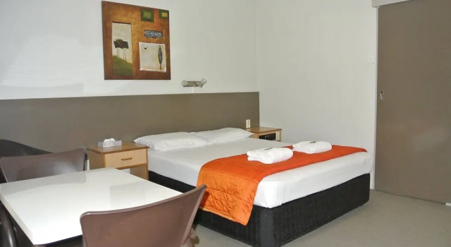 Номер Standard с балконом Anchorage Motor Inn