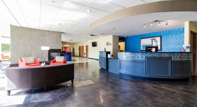 Best Western Plus Portage Hotel and Suites, Varaa Hotelli Portage Indiana