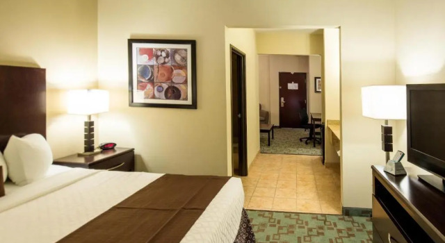 Люкс Best Western Plus Eastgate Inn & Suites