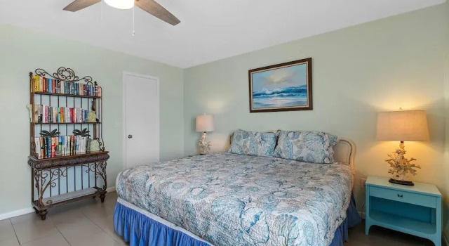 Shorehom by the Sea 51