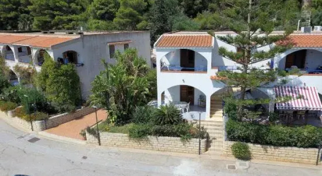 Holiday House with panoramic view: Balcony, wifi, self-catering, 250mt from the