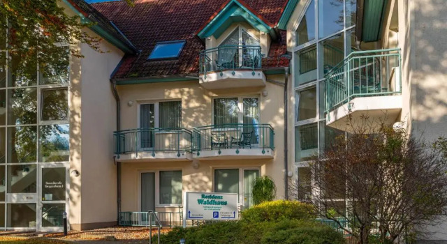 Apartment Fridolin mit Balkon- nur 200m bis zum Strand, Buchen Sie Ferienwohnung Zempin Usedom