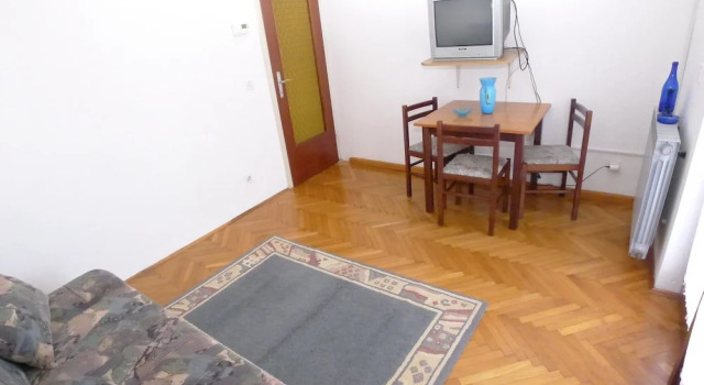 Three Person Apartment Near the Beach