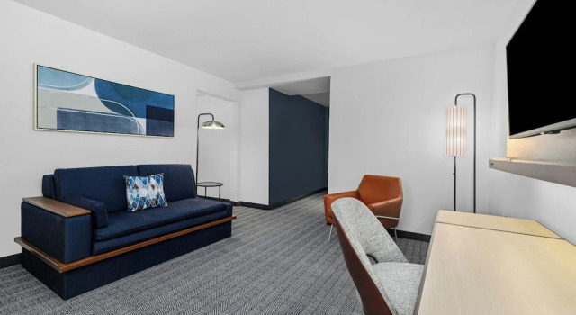 Люкс c 1 комнатой Courtyard by Marriott Oxford