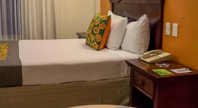 Номер Standard с балконом Hotel Plaza Campeche