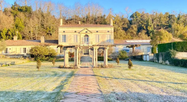 Villa Bacchus, Rezervasyon Villa Gironde kır evleri, Küçük Ev