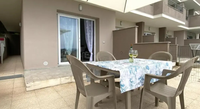 Апартаменты Air-conditioned, in Residence, With Pool and Patio