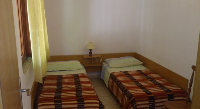 Apartments Jakov, Réserver Appartement Zavala Île de Hvar