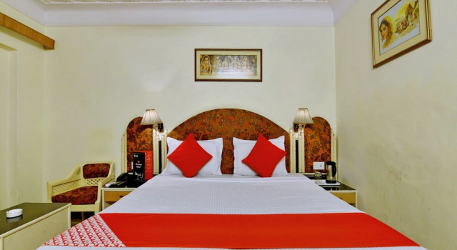 Hotel Neelam, Забронировать Отель Отели штата Раджастхана 3 звезды, 3*