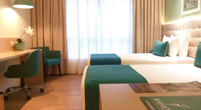 Номер Deluxe Kayrós Business Hotel
