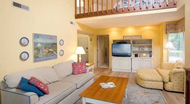 New Listing! Pet-Friendly Beach Villa W/ Pool Condo, Забронировать Вилла Коттеджи Южной Каролины, Коттедж