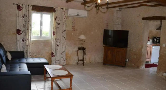 Gîte Nazelles-Négron, 3 pièces, 4 personnes - FR-1-381-201, Rezerwuj Hotel  