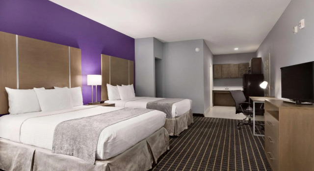 Двухместный номер Standard Days Inn by Wyndham Odessa
