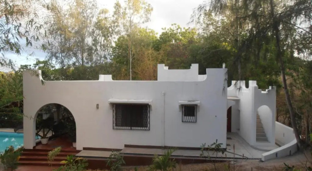 Вилла Sunset Villas Tropical Garden House
