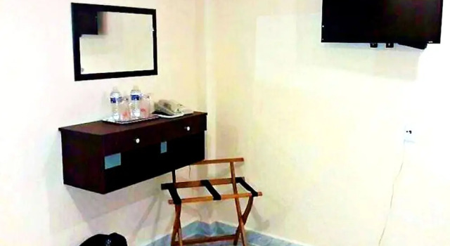 Трёхместный номер Standard Hotel Versalles Suites