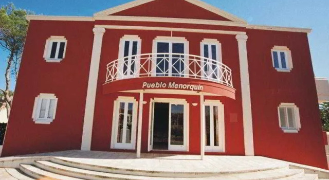 Pueblo Menorquin Apartamentos, Rezerwuj Apartament Hotele w Minorka z parkingiem, Parking