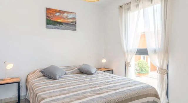 Le Clos Des Alberes 26035, Rezerwuj Hotel Hotele w Vermillion Coast z basenem, Basen