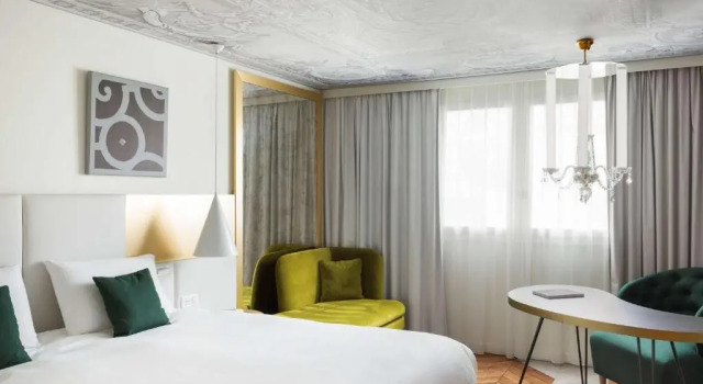 Двухместный полулюкс Le Louis Hotel Versailles Château - MGallery Collection