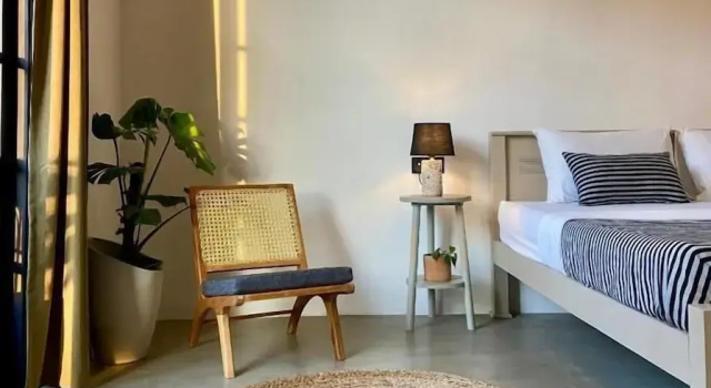 Beachside Stay Steps from Mawella Beach